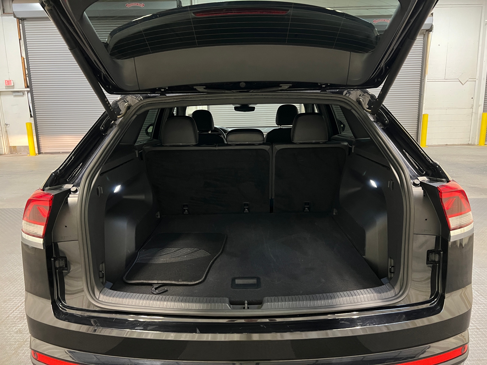 Thumbnail: 2025 Volkswagen Atlas - 6