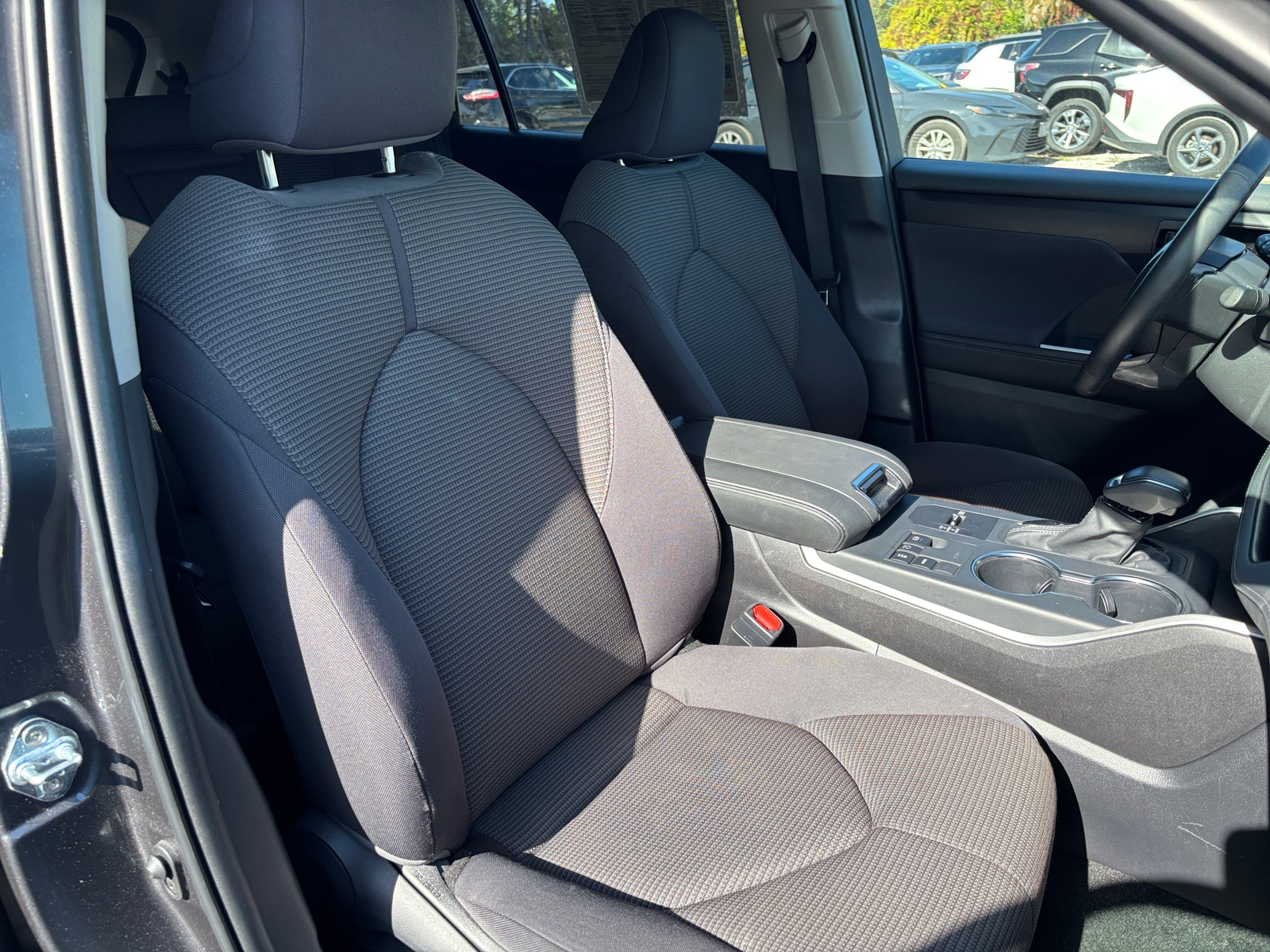 Thumbnail: 2025 Toyota Highlander - 2