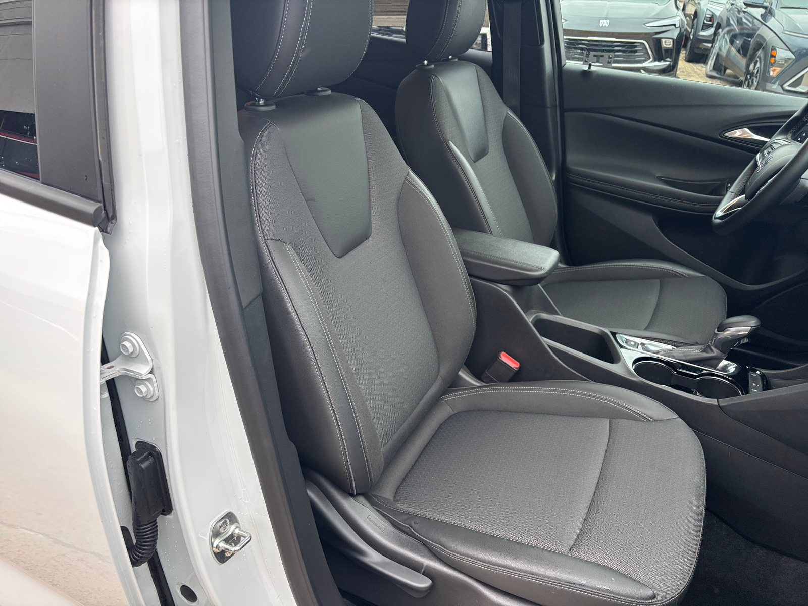 Thumbnail: 2025 Buick Encore GX - 2