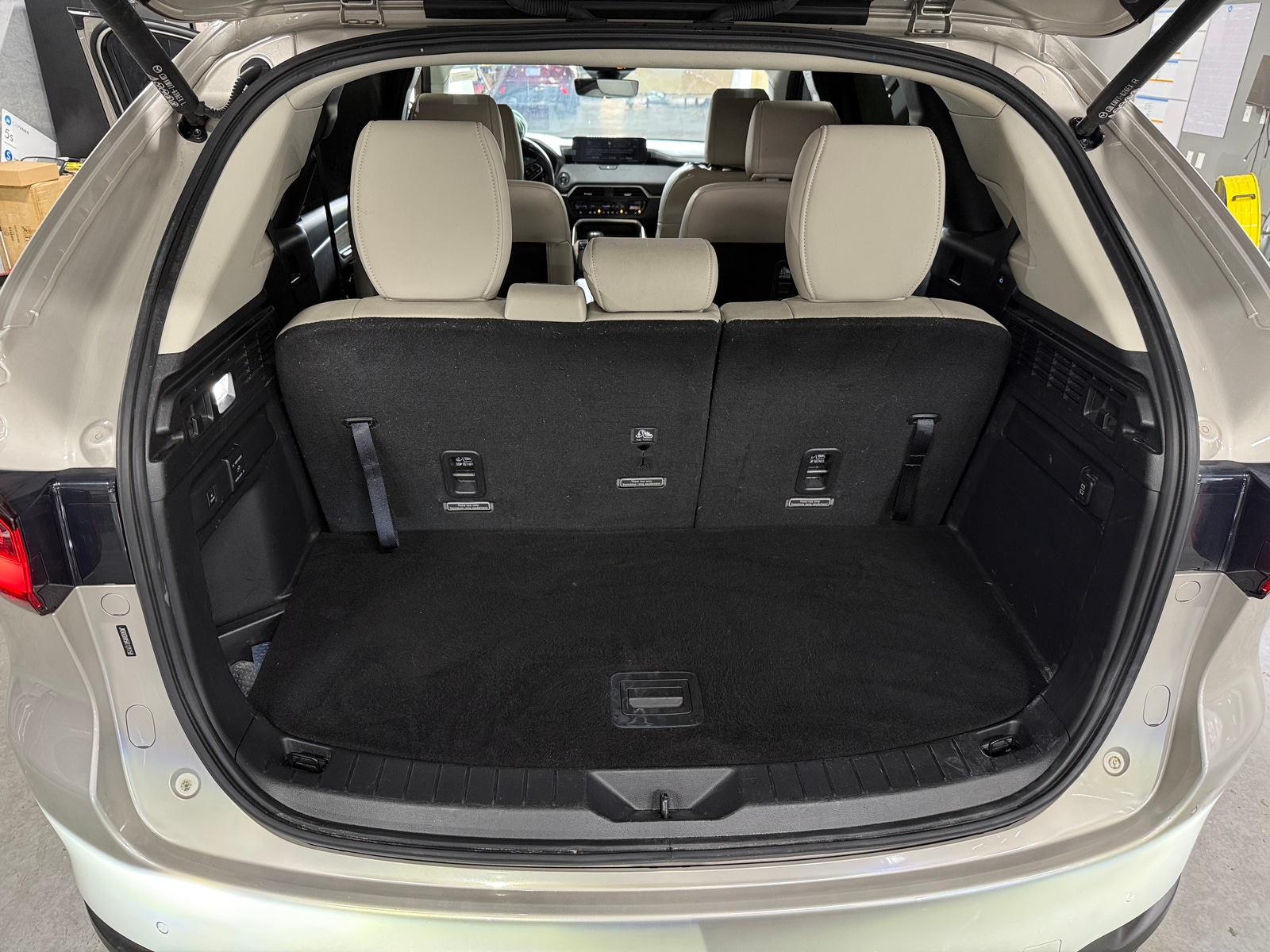 Thumbnail: 2024 Mazda CX-90 - 6