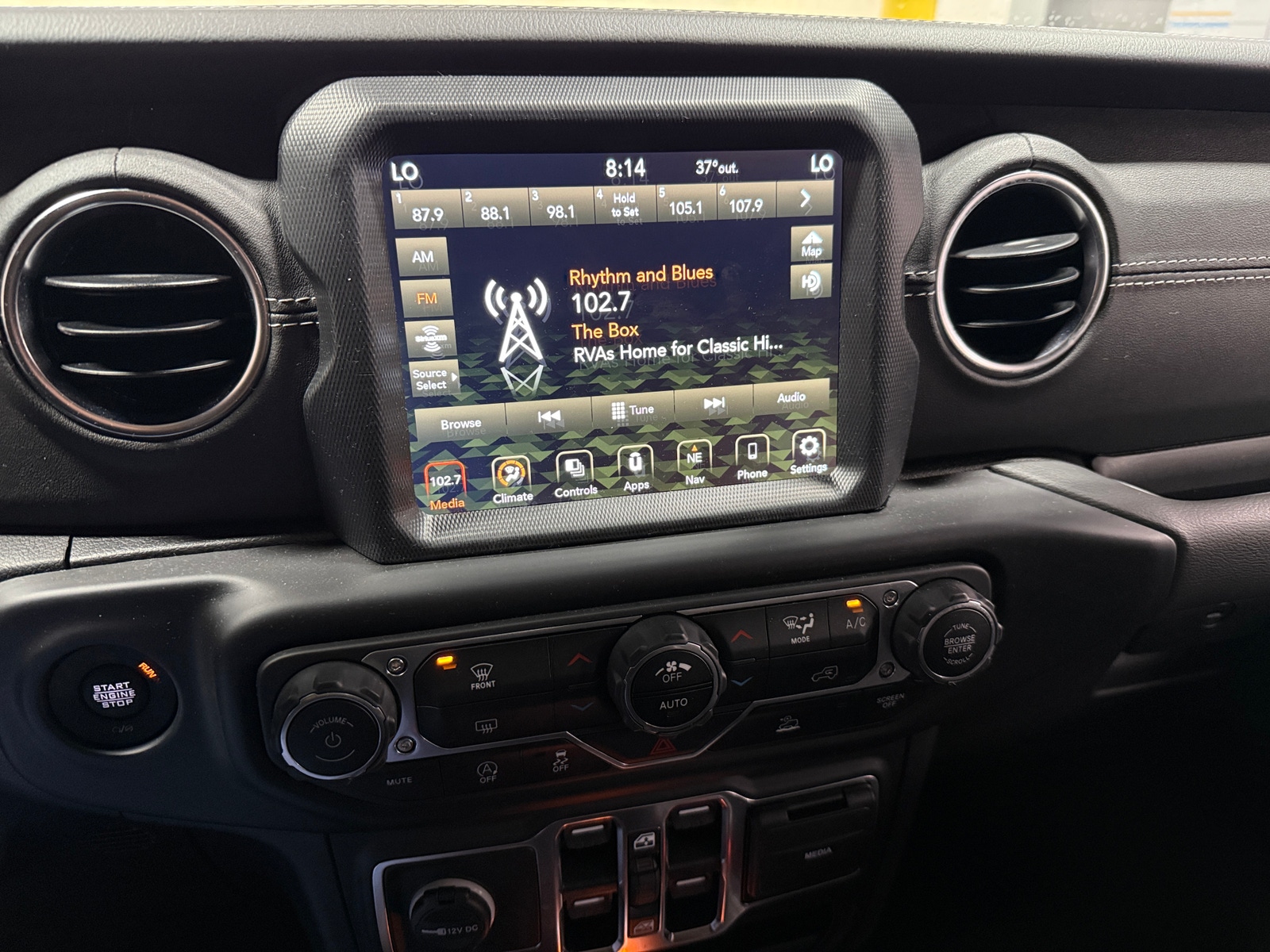 Thumbnail: 2023 Jeep Gladiator - 4