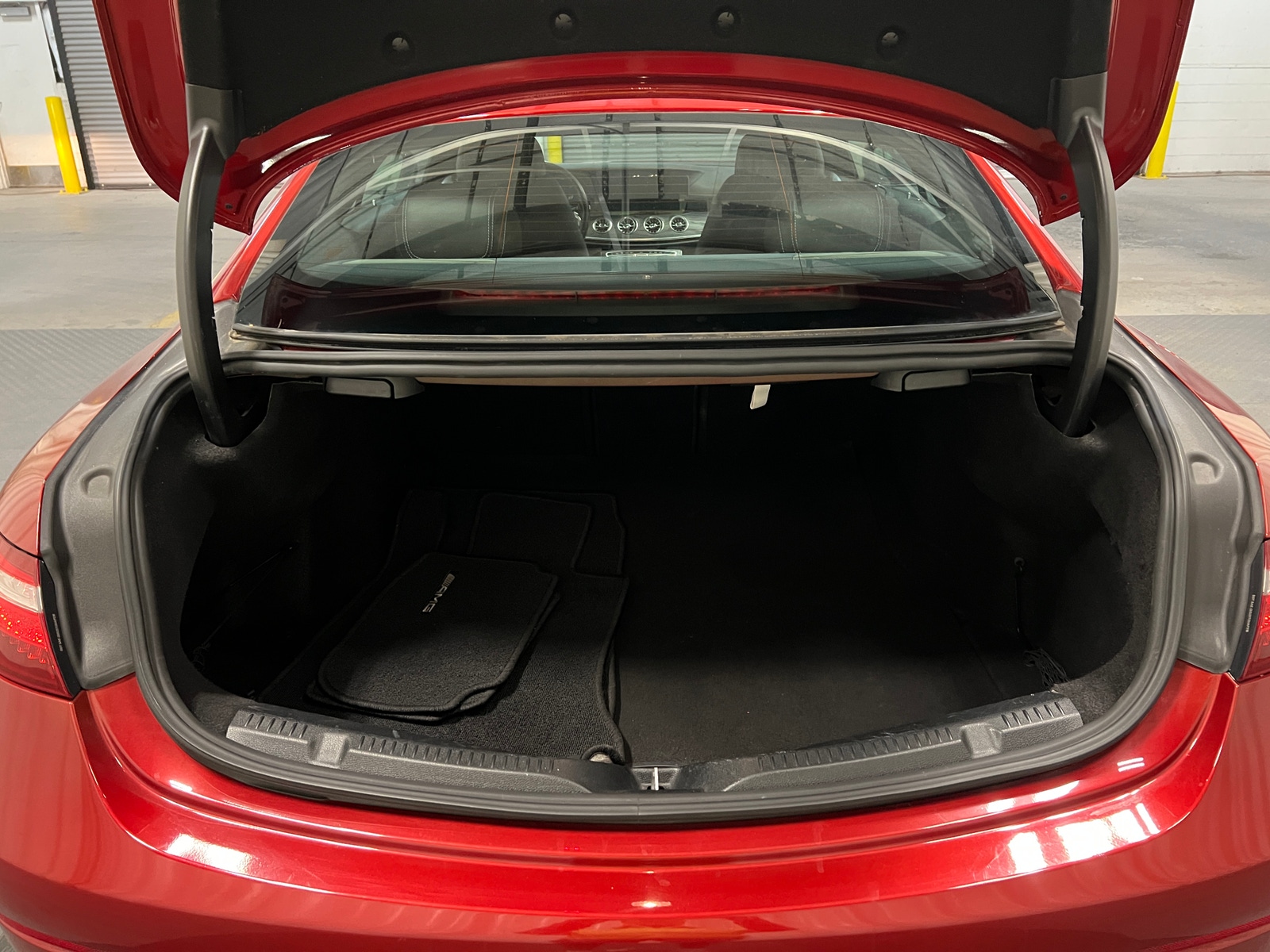 Thumbnail: 2019 Mercedes-Benz E-Class - 6