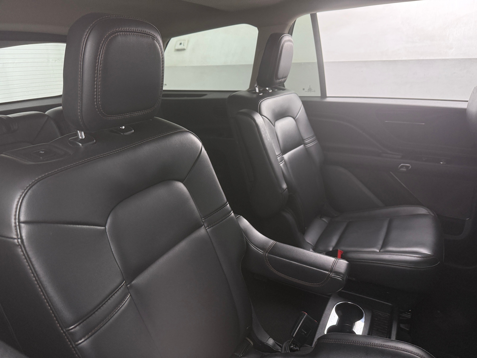 Thumbnail: 2022 Lincoln Aviator - 5