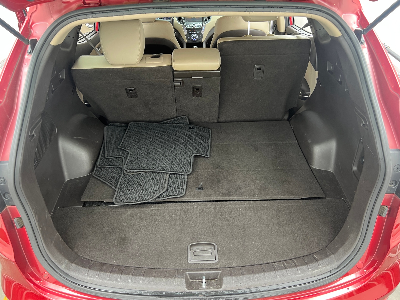 Thumbnail: 2014 Hyundai Santa Fe - 6