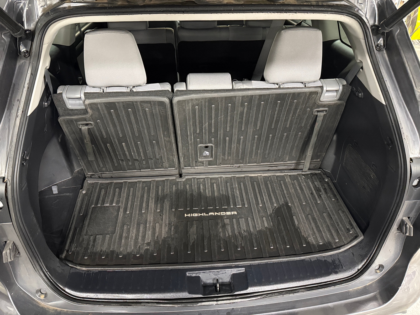 Thumbnail: 2021 Toyota Highlander - 7