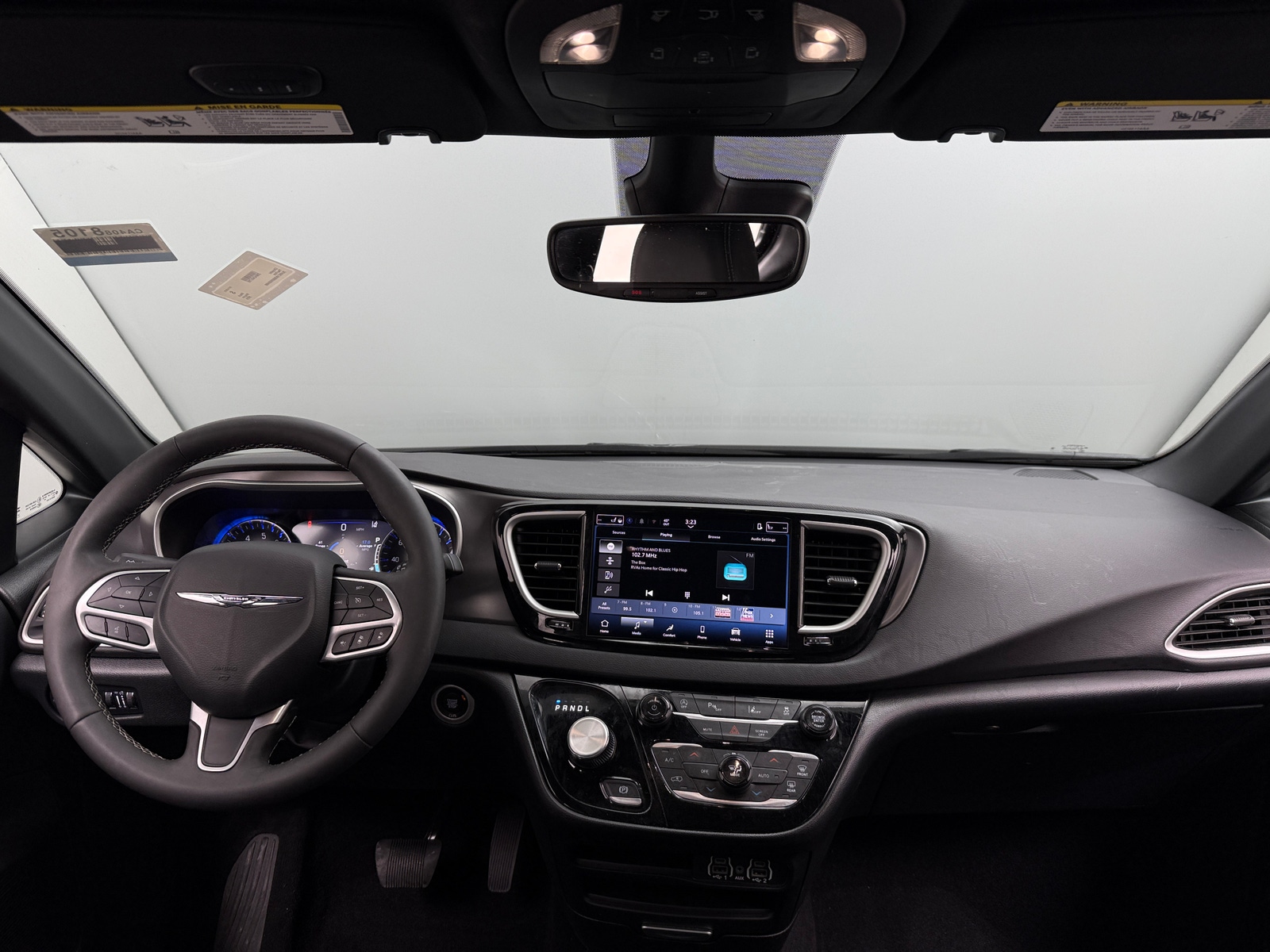 Thumbnail: 2025 Chrysler Pacifica - 2