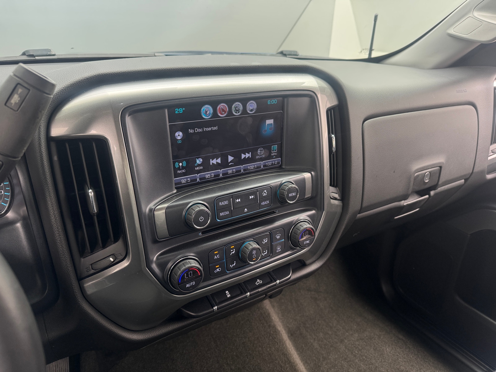 Thumbnail: 2017 Chevrolet Silverado 1500 - 4