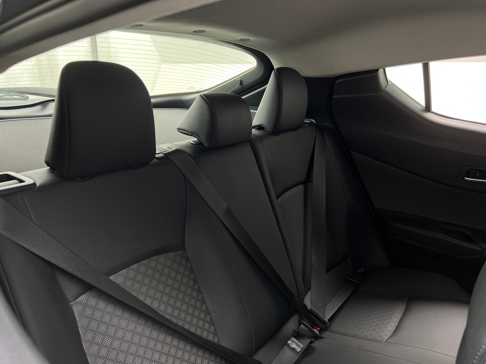 Thumbnail: 2022 Toyota C-HR - 6