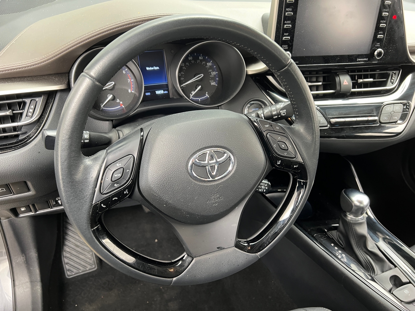 Thumbnail: 2022 Toyota C-HR - 5