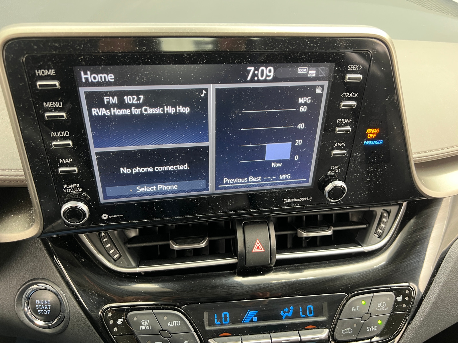 Thumbnail: 2022 Toyota C-HR - 4