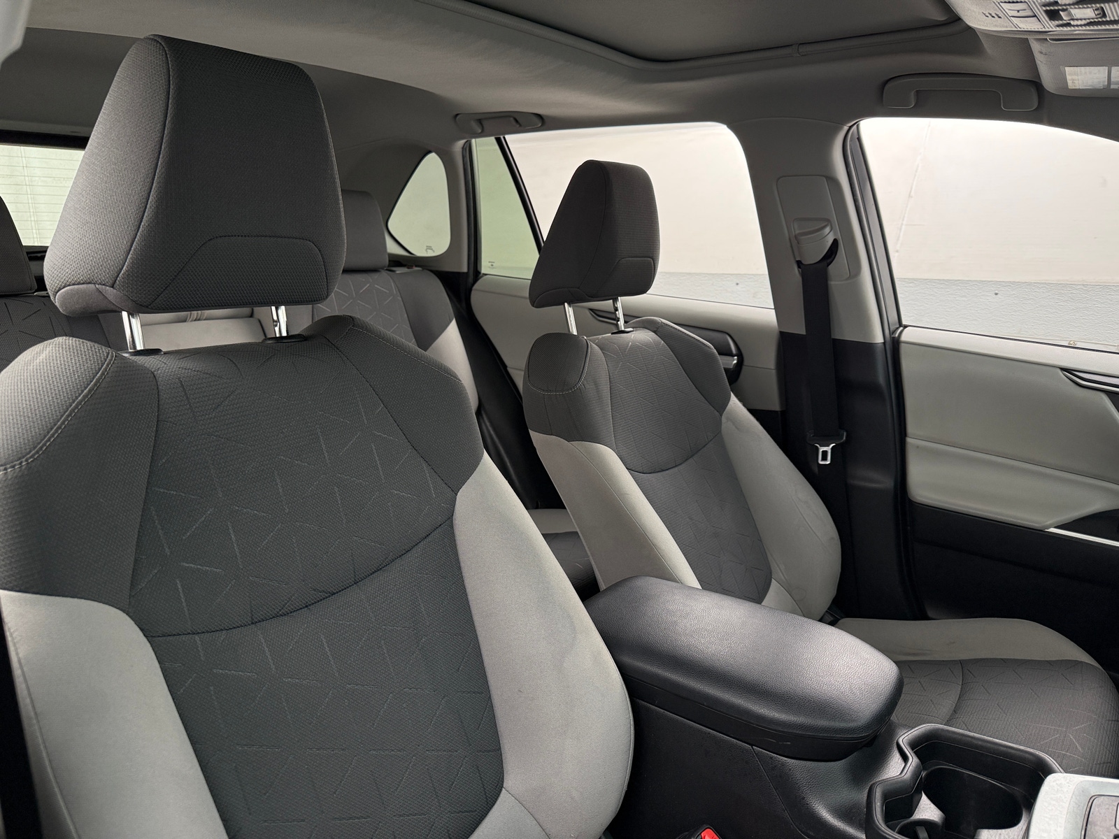 Thumbnail: 2020 Toyota RAV4 - 2