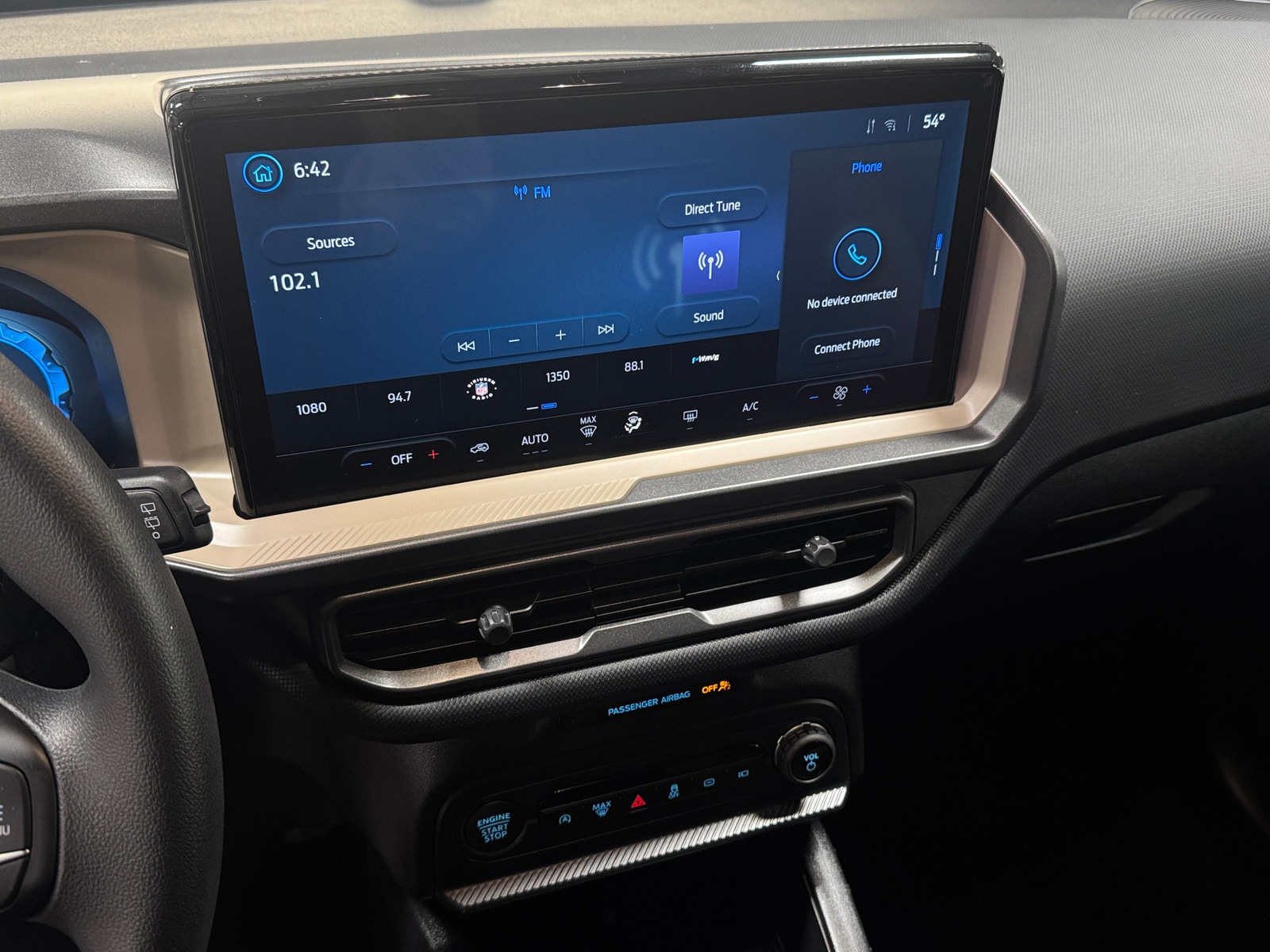 Thumbnail: 2025 Ford Bronco Sport - 4