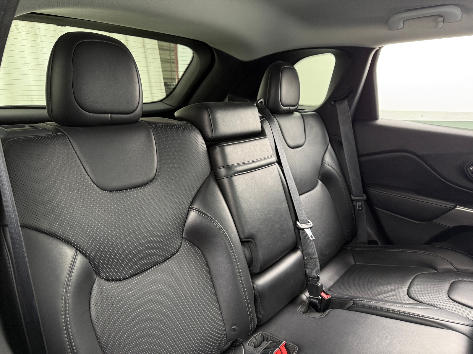 Thumbnail: 2019 Jeep Cherokee - 5