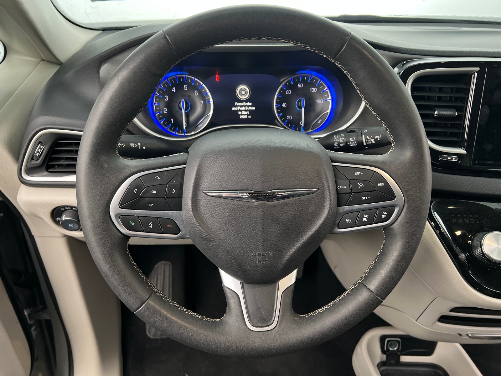 Thumbnail: 2024 Chrysler Pacifica - 4