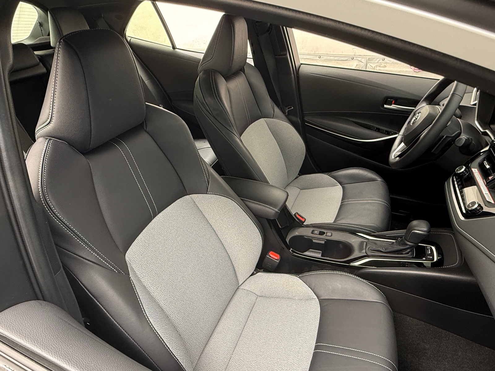 Thumbnail: 2025 Toyota Corolla - 2