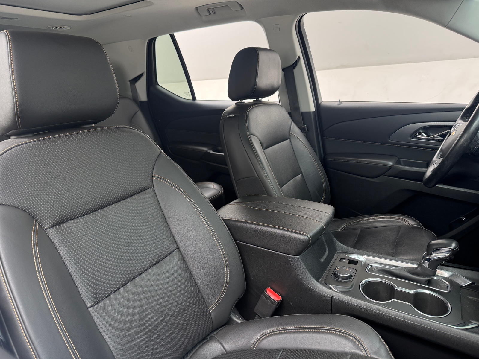 Thumbnail: 2021 Chevrolet Traverse - 2