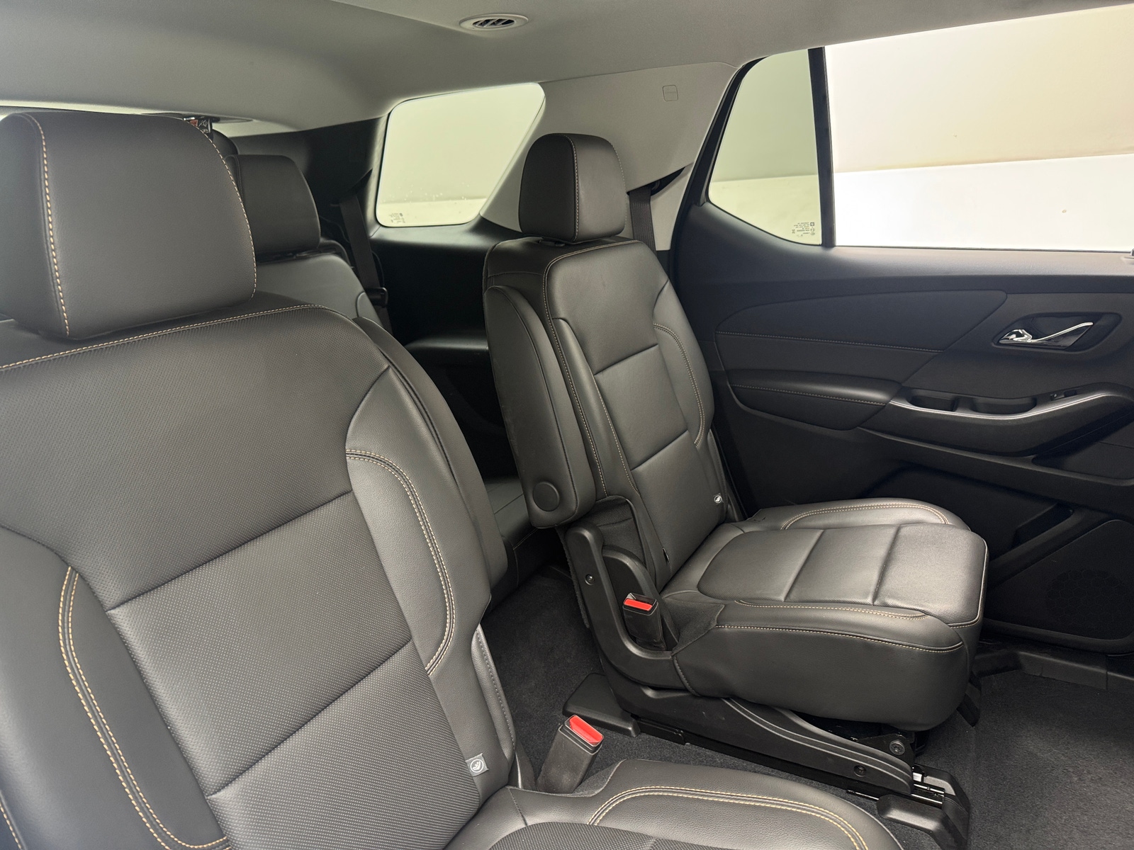 Thumbnail: 2021 Chevrolet Traverse - 6