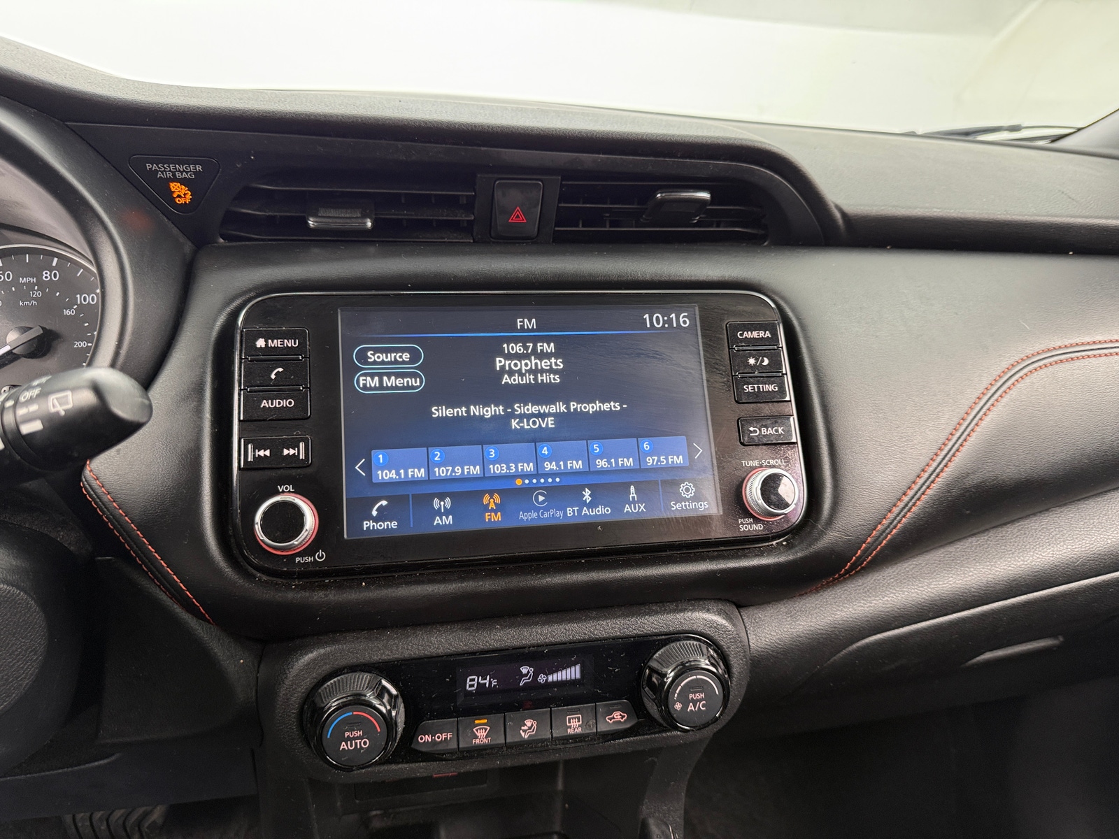 Thumbnail: 2022 Nissan Kicks - 4