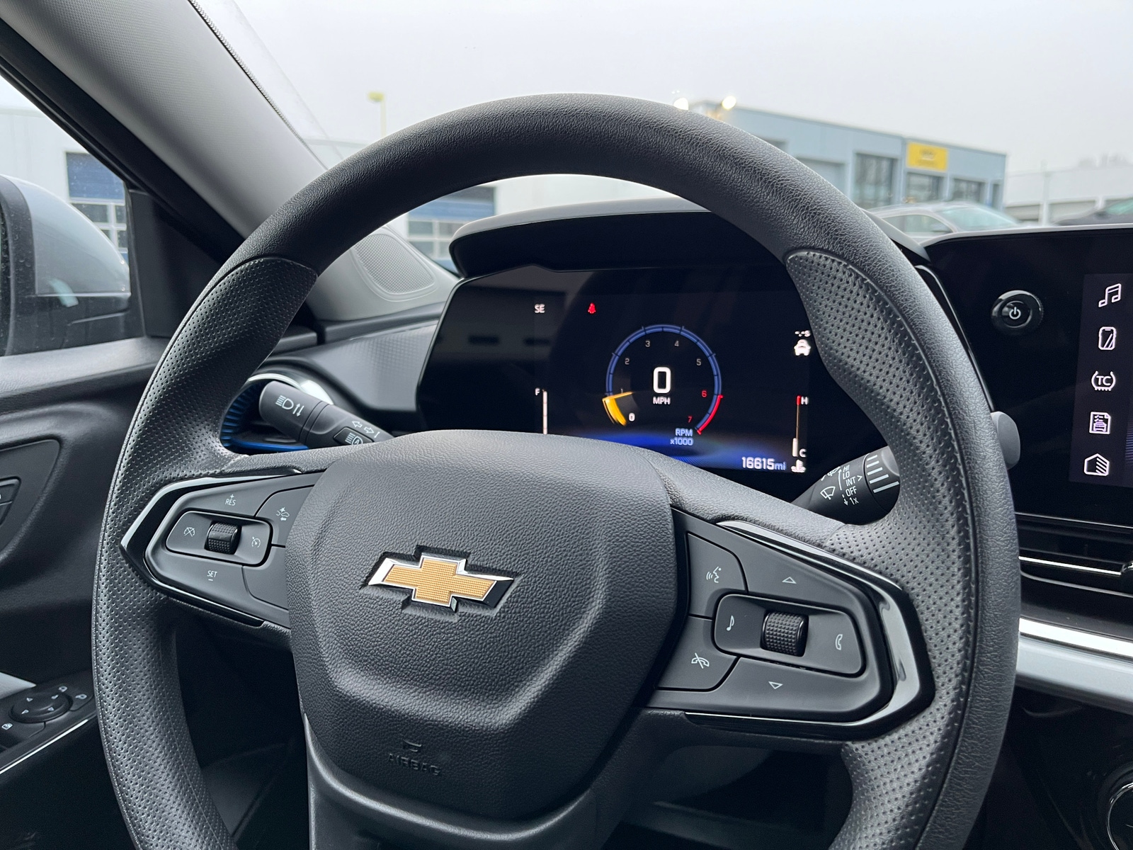 Thumbnail: 2025 Chevrolet Trax - 5