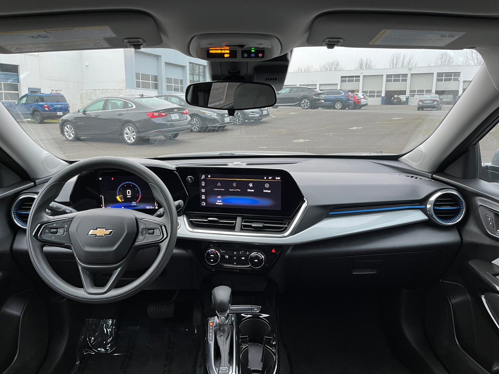 Thumbnail: 2025 Chevrolet Trax - 3