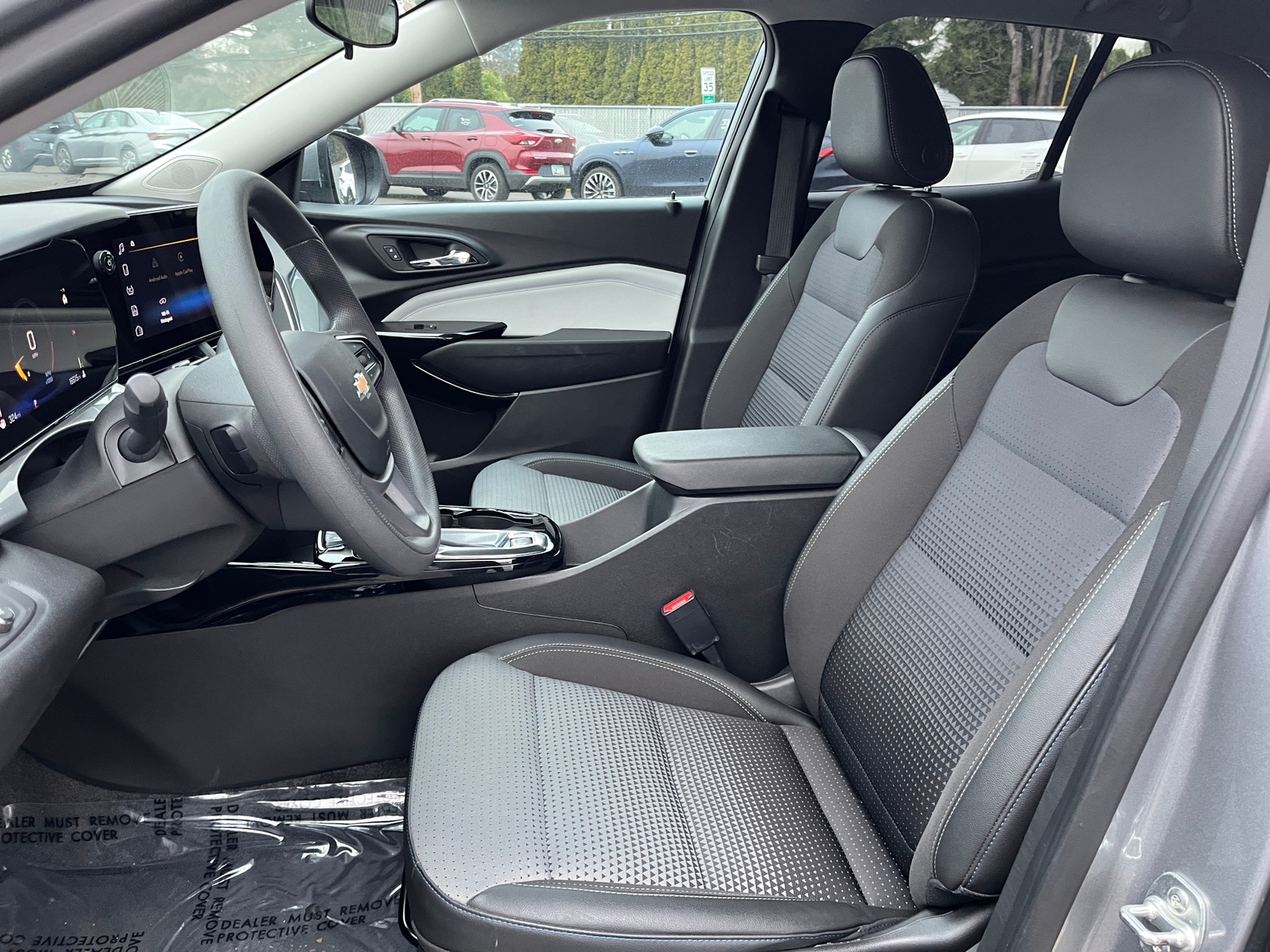 Thumbnail: 2025 Chevrolet Trax - 2