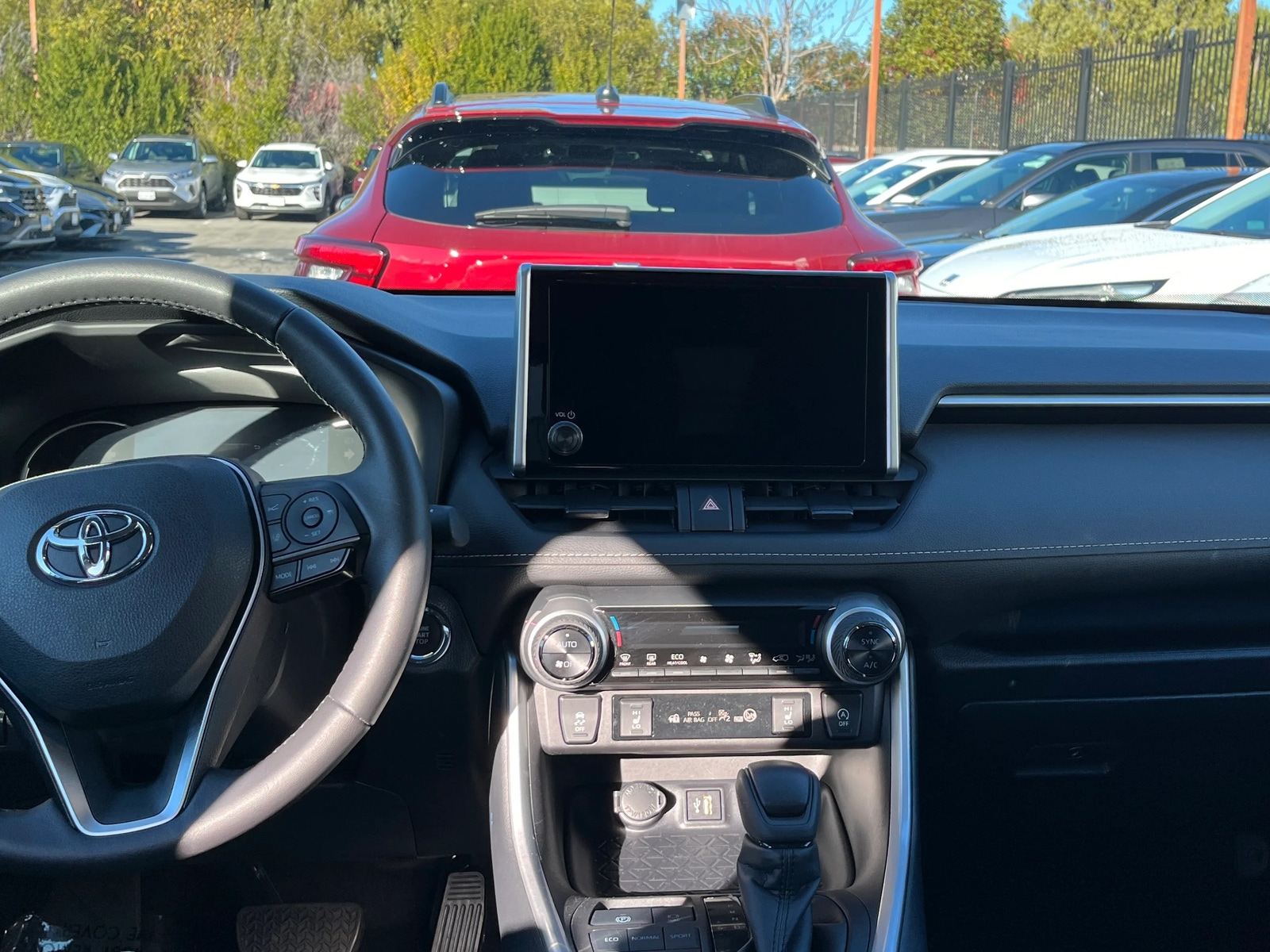 Thumbnail: 2025 Toyota RAV4 - 3