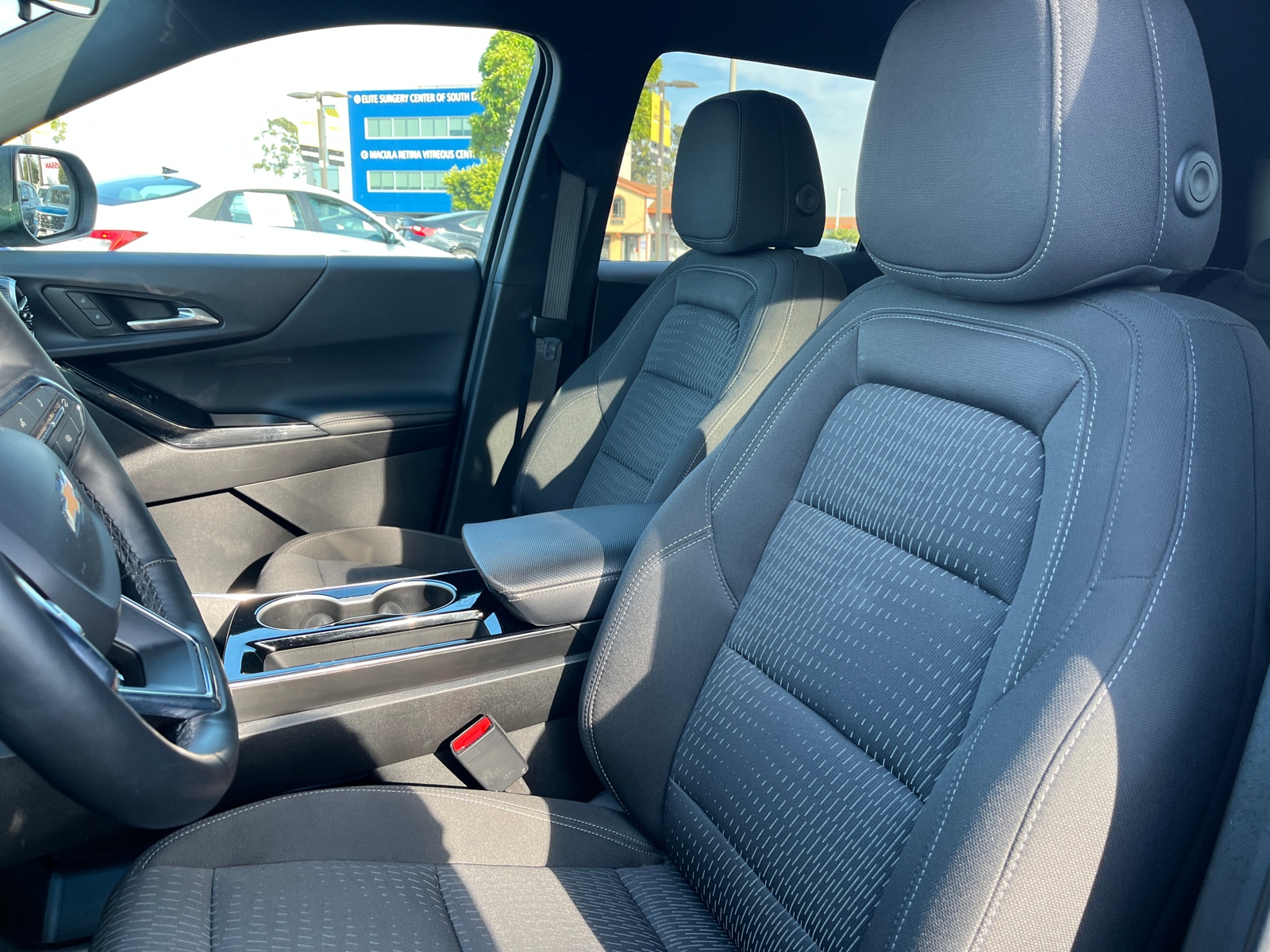 Thumbnail: 2025 Chevrolet Equinox - 2