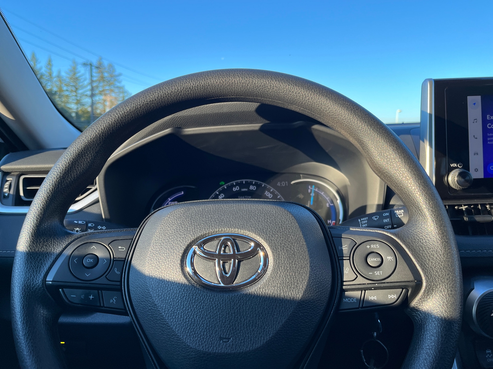 Thumbnail: 2025 Toyota RAV4 - 4