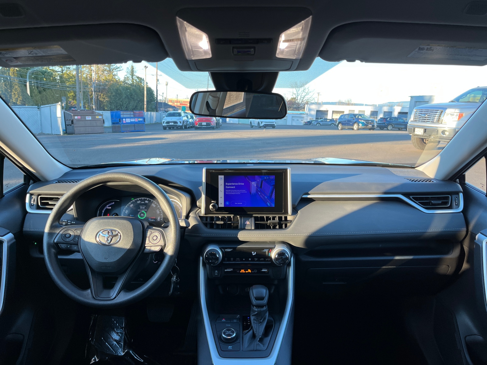 Thumbnail: 2025 Toyota RAV4 - 2