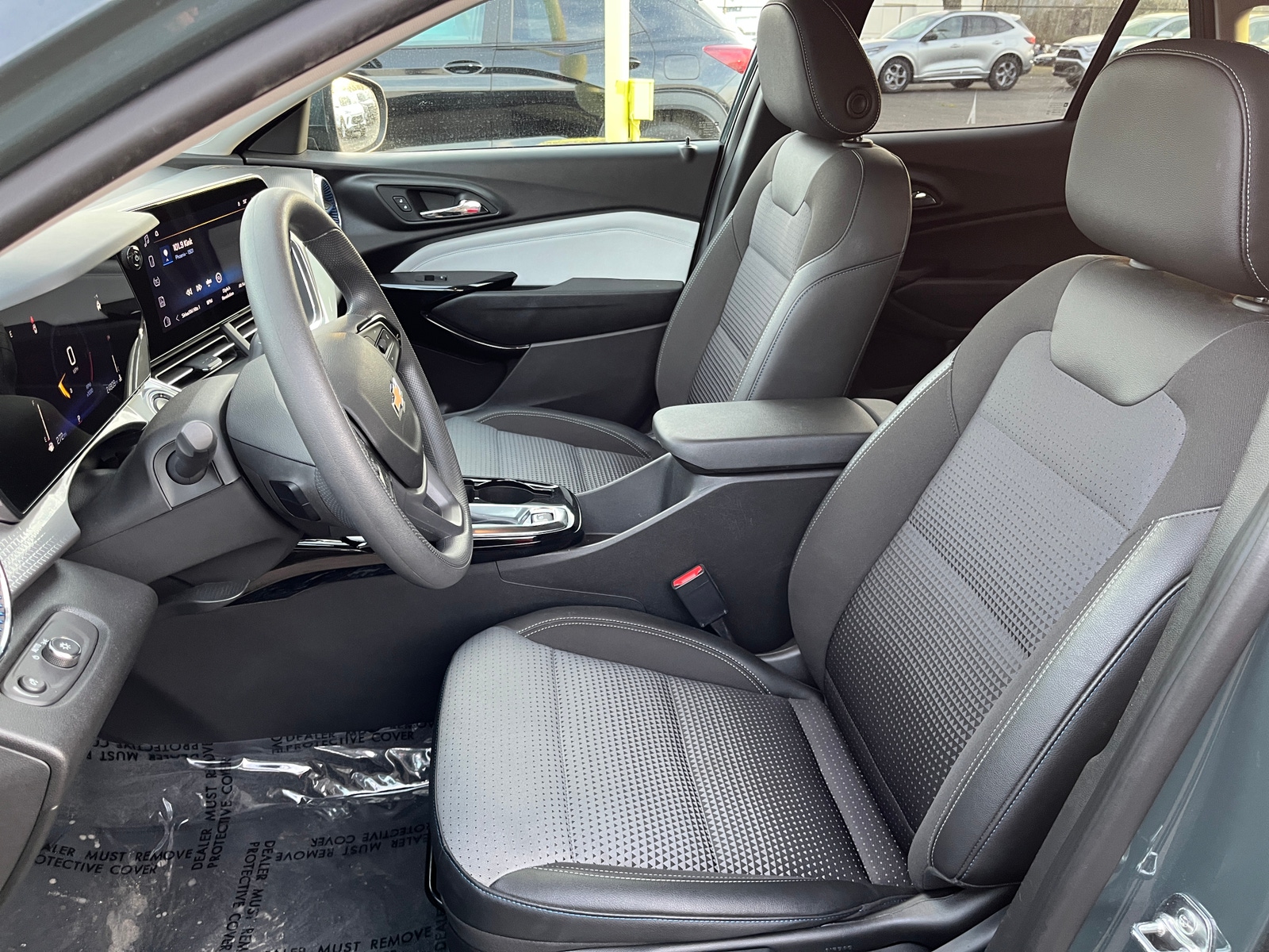 Thumbnail: 2025 Chevrolet Trax - 2