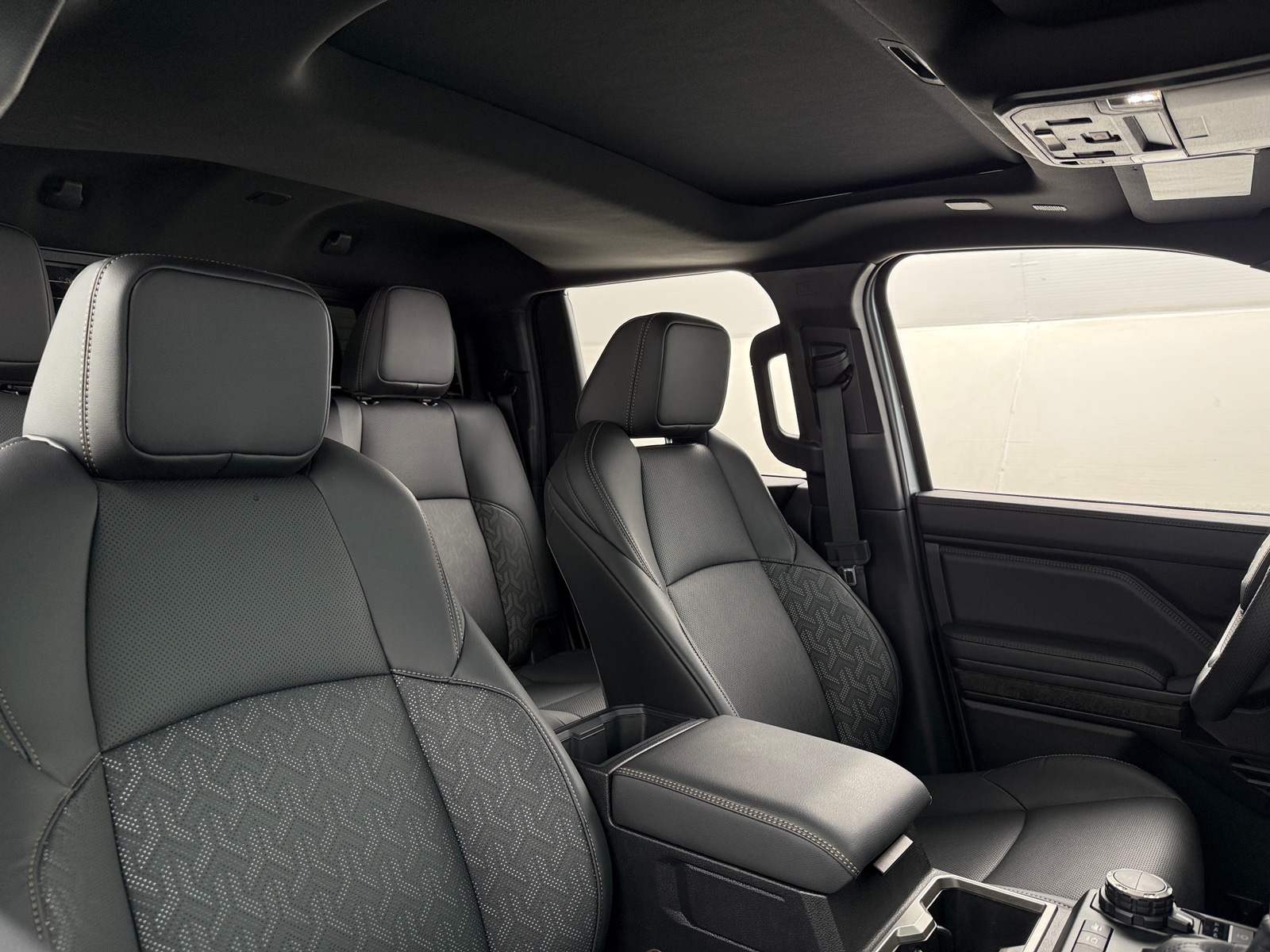 Thumbnail: 2025 Toyota Tacoma - 2