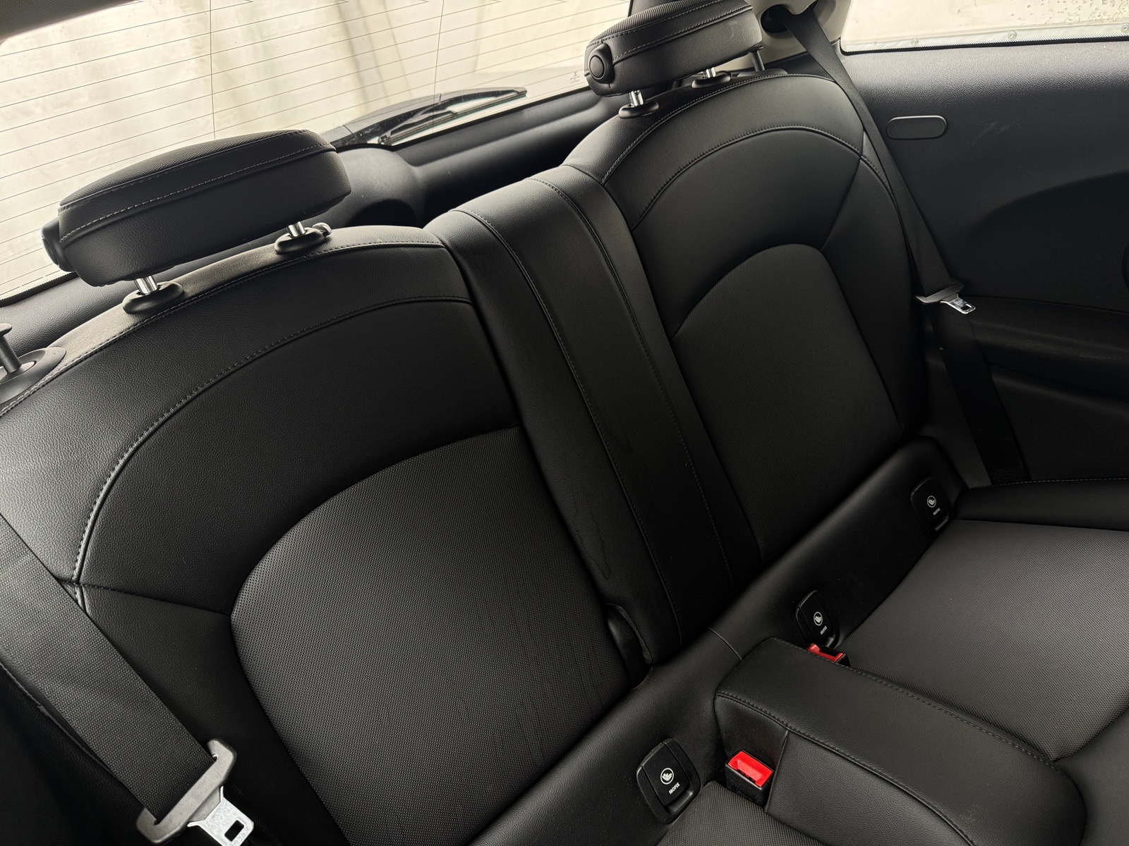 Thumbnail: 2017 MINI Cooper Hardtop - 5