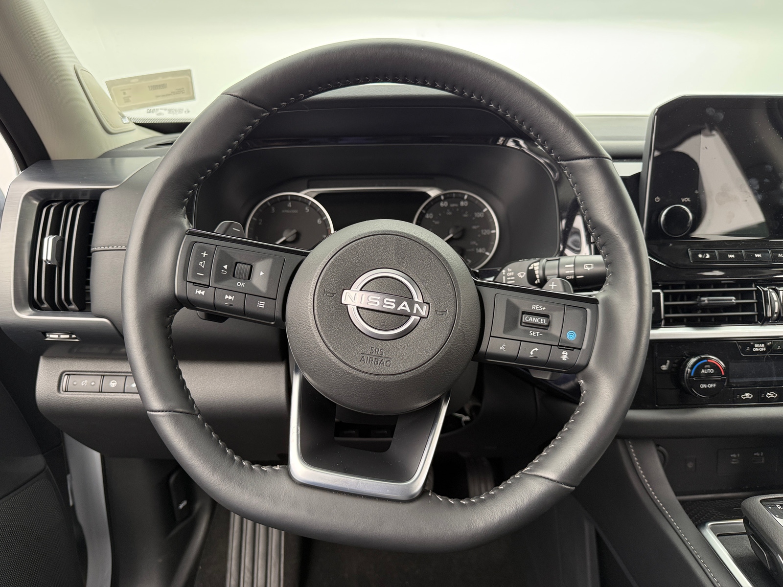 Thumbnail: 2025 Nissan Pathfinder - 4