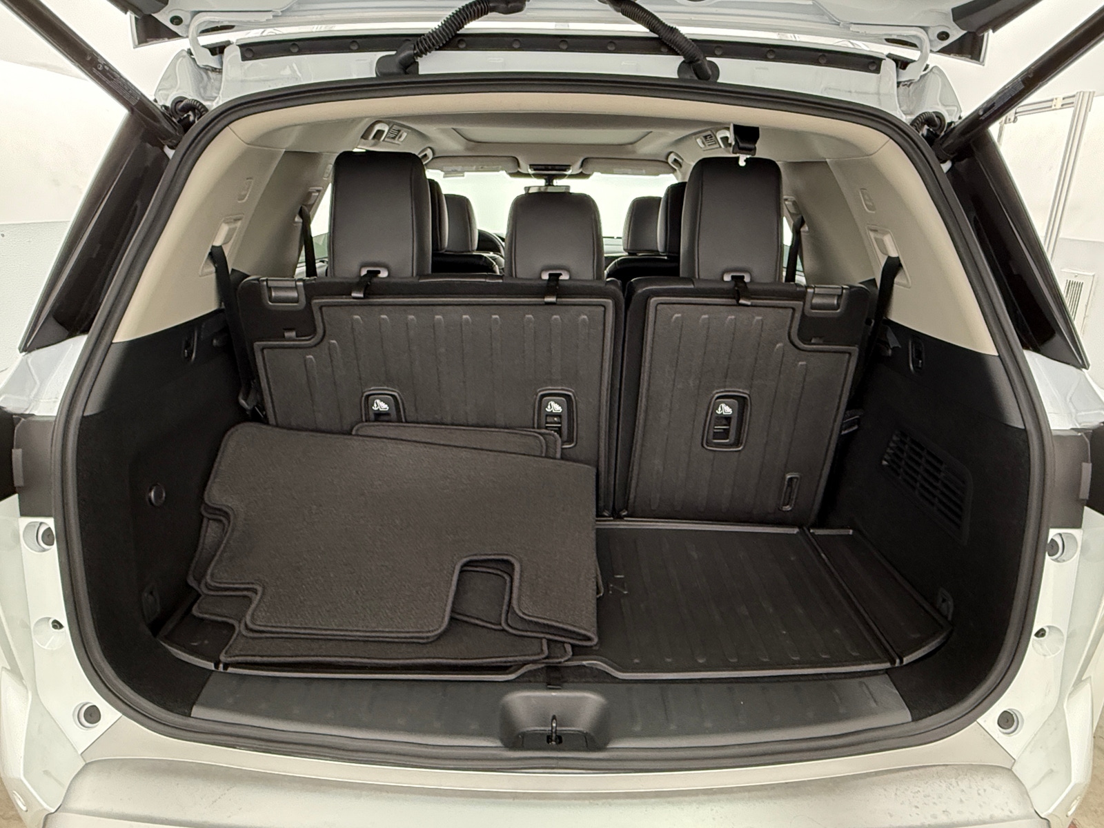 Thumbnail: 2025 Nissan Pathfinder - 6