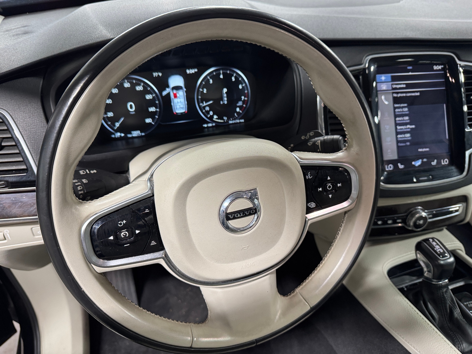 Thumbnail: 2017 Volvo XC90 - 4