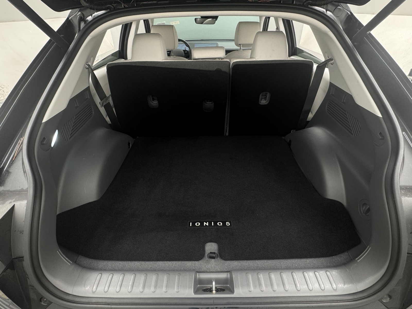 Thumbnail: 2023 Hyundai Ioniq 5 - 6