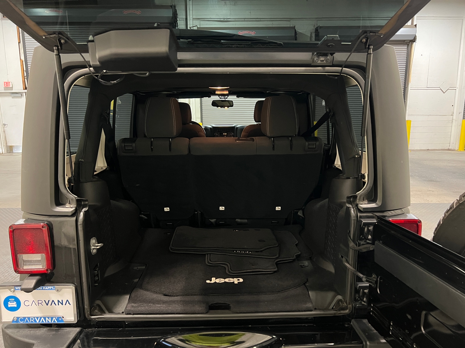 Thumbnail: 2017 Jeep Wrangler - 7