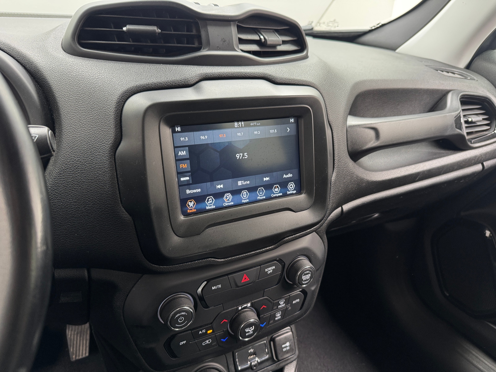 Thumbnail: 2018 Jeep Renegade - 4