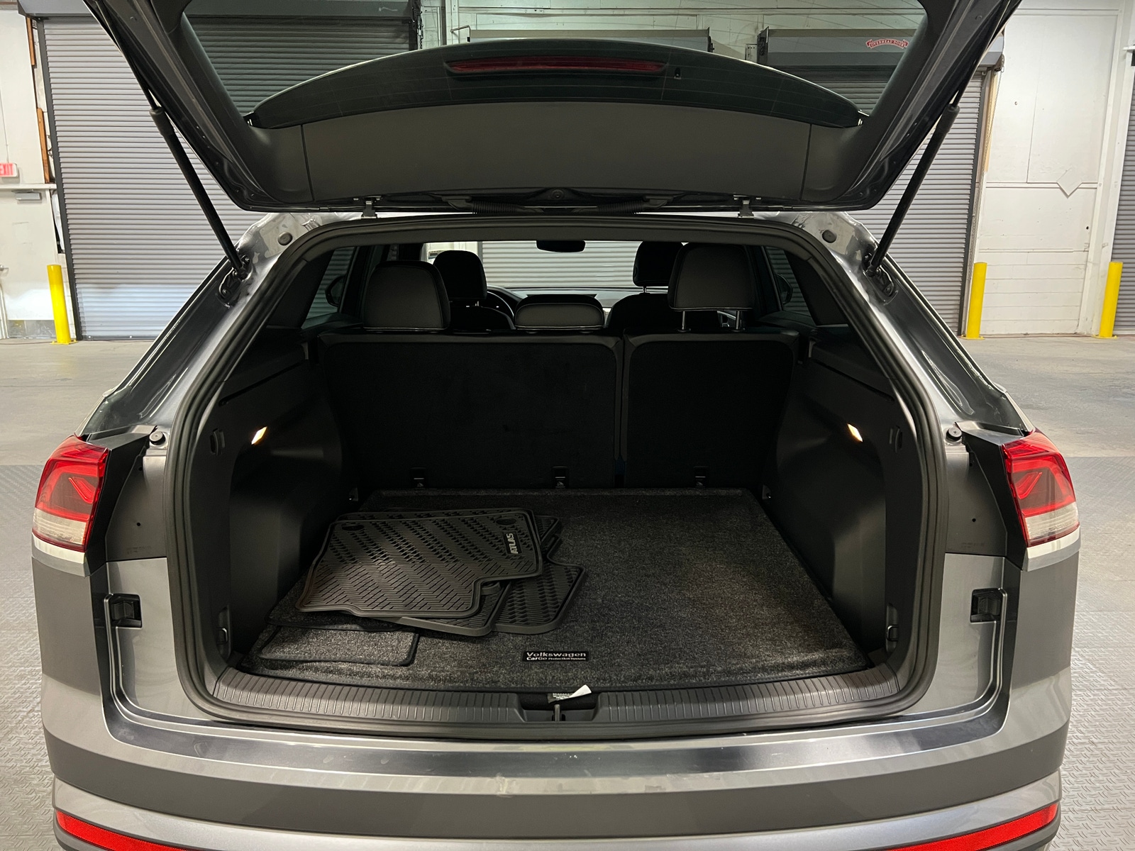 Thumbnail: 2022 Volkswagen Atlas - 6