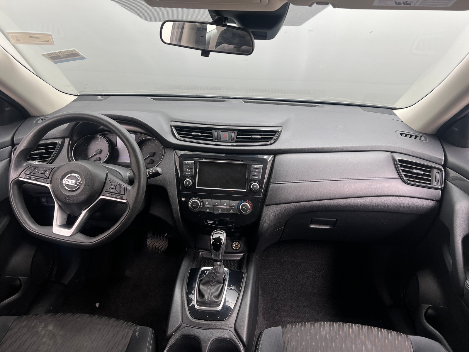 Thumbnail: 2019 Nissan Rogue - 3