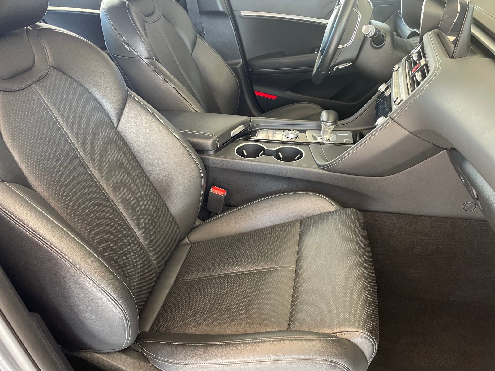 Thumbnail: 2025 Genesis G70 - 2