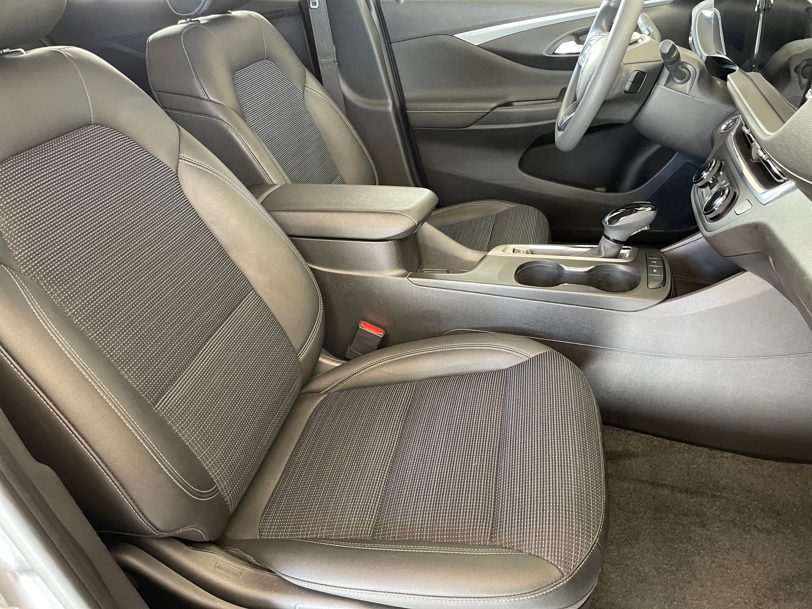 Thumbnail: 2025 Buick Envista - 2