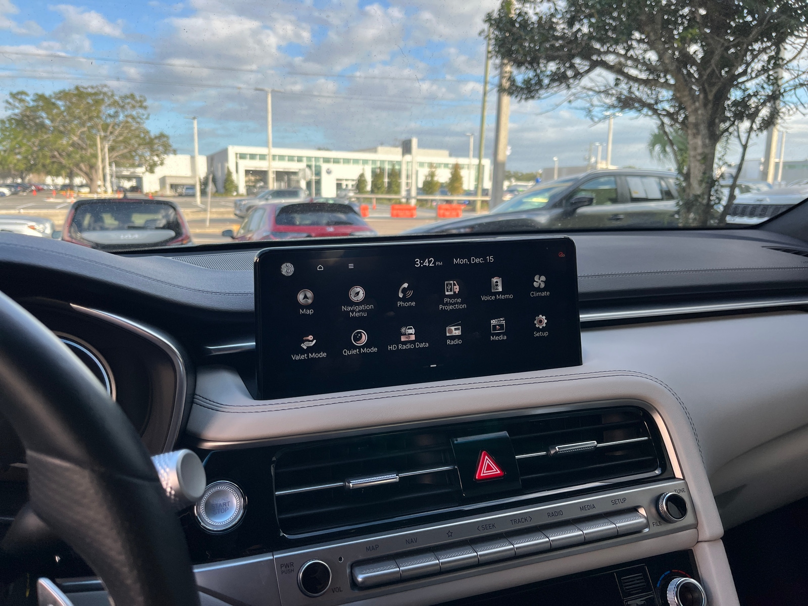 Thumbnail: 2025 Genesis G70 - 3