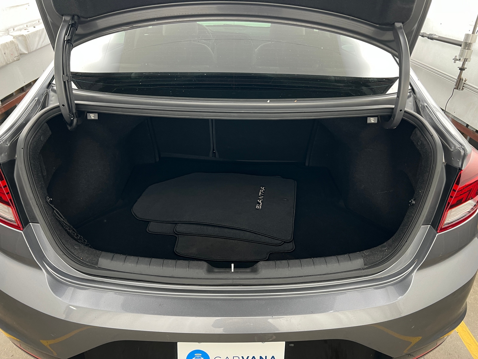 Thumbnail: 2019 Hyundai Elantra - 6