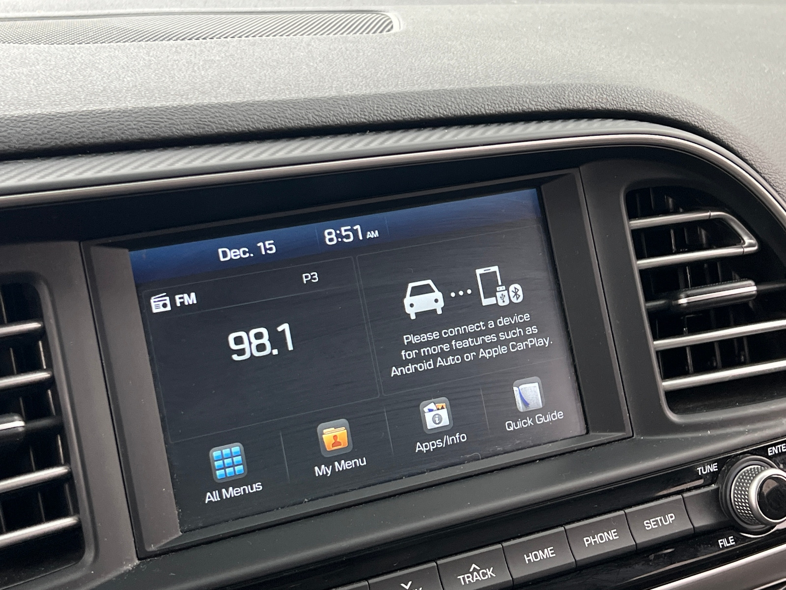 Thumbnail: 2019 Hyundai Elantra - 3