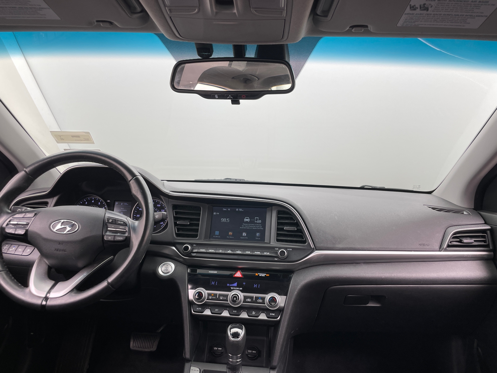 Thumbnail: 2019 Hyundai Elantra - 3