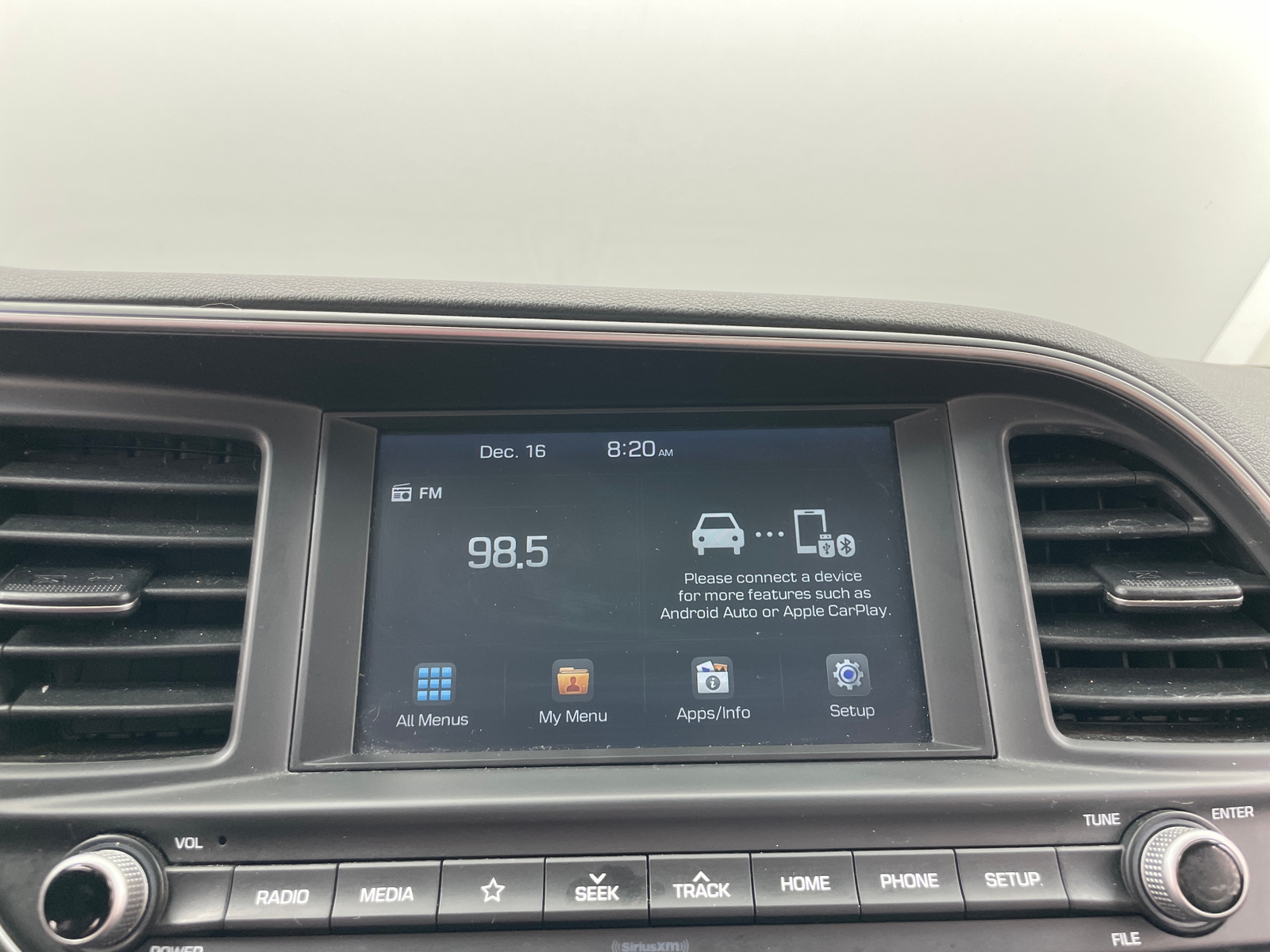 Thumbnail: 2019 Hyundai Elantra - 4