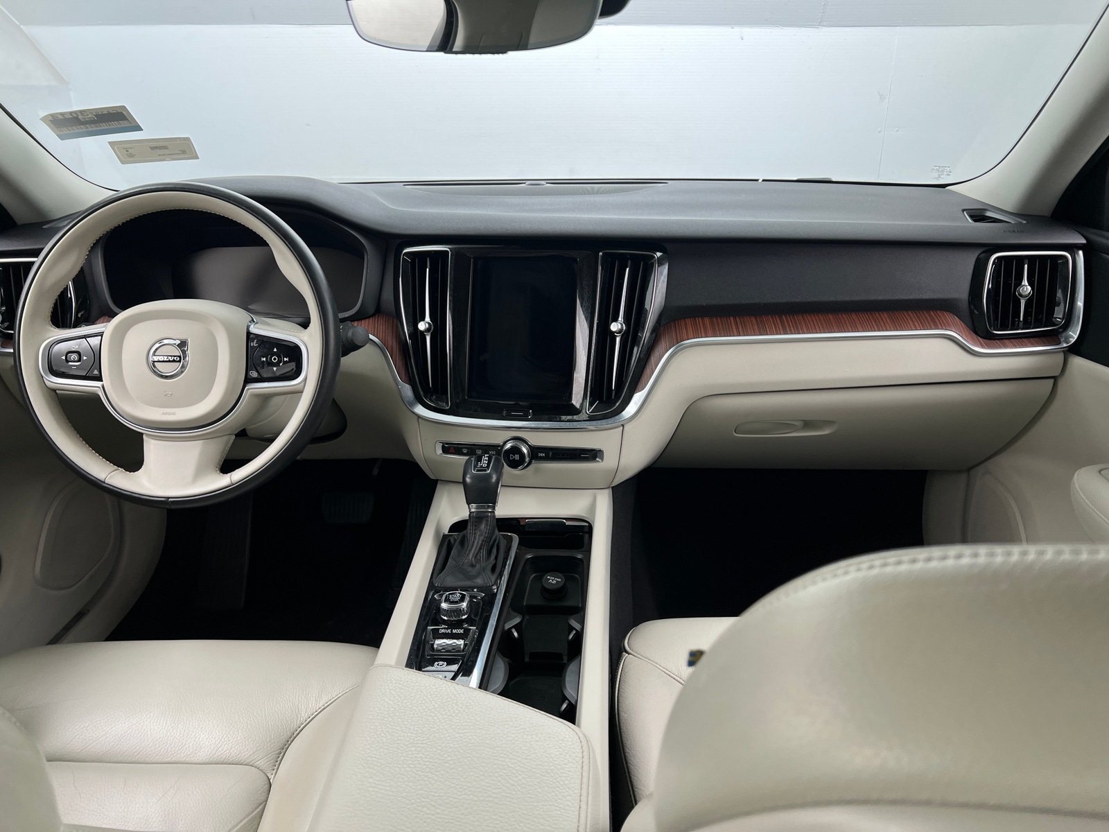 Thumbnail: 2021 Volvo S60 - 2