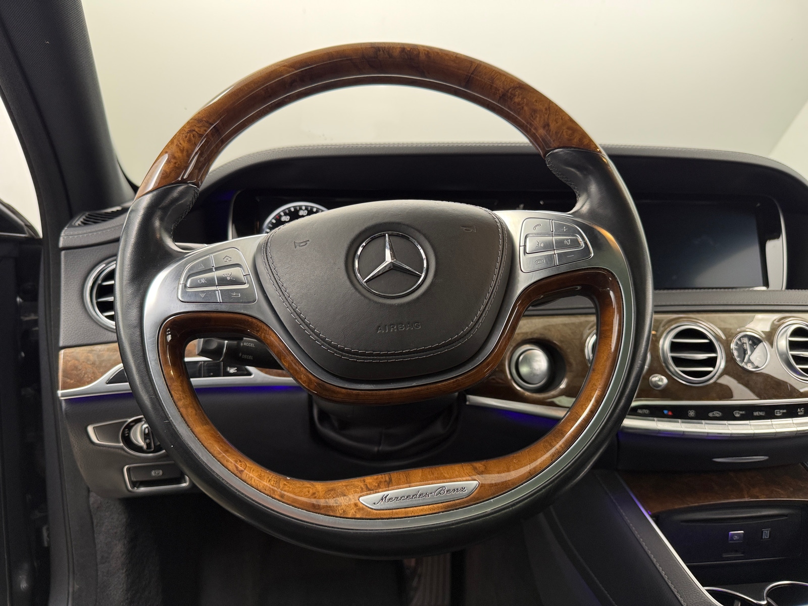 Thumbnail: 2017 Mercedes-Benz S-Class - 4