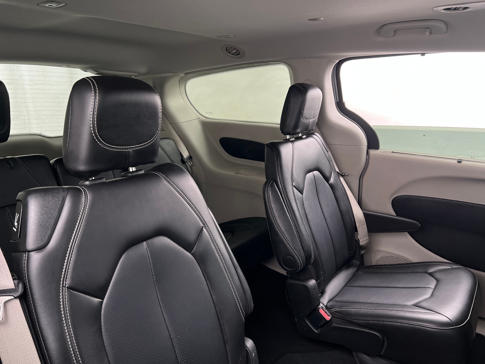 Thumbnail: 2024 Chrysler Pacifica - 5